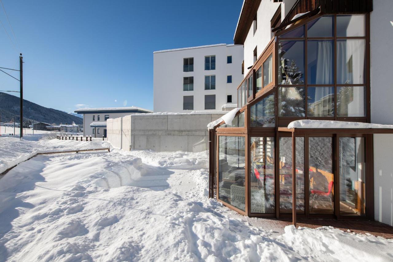 Agrimonia - 5,5-Zi Duplex Wohnung Bis 9 Personen Mit Eigenem Garten Давос Экстерьер фото