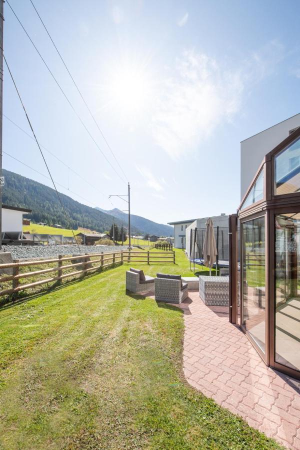 Agrimonia - 5,5-Zi Duplex Wohnung Bis 9 Personen Mit Eigenem Garten Давос Экстерьер фото