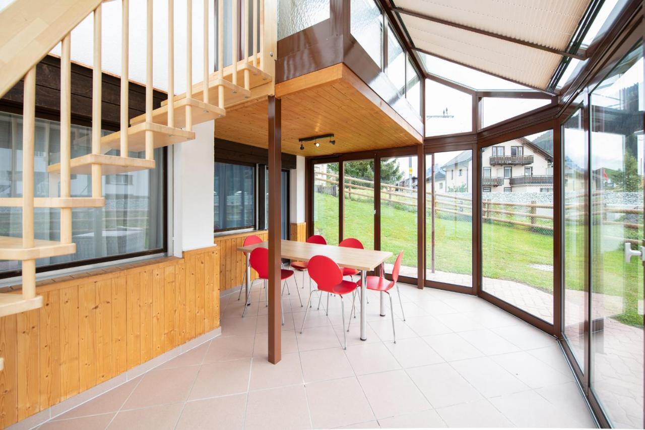 Agrimonia - 5,5-Zi Duplex Wohnung Bis 9 Personen Mit Eigenem Garten Давос Экстерьер фото